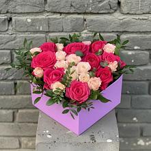 Цветочная композиция из Розы в коробке в Приморске Калининградской области