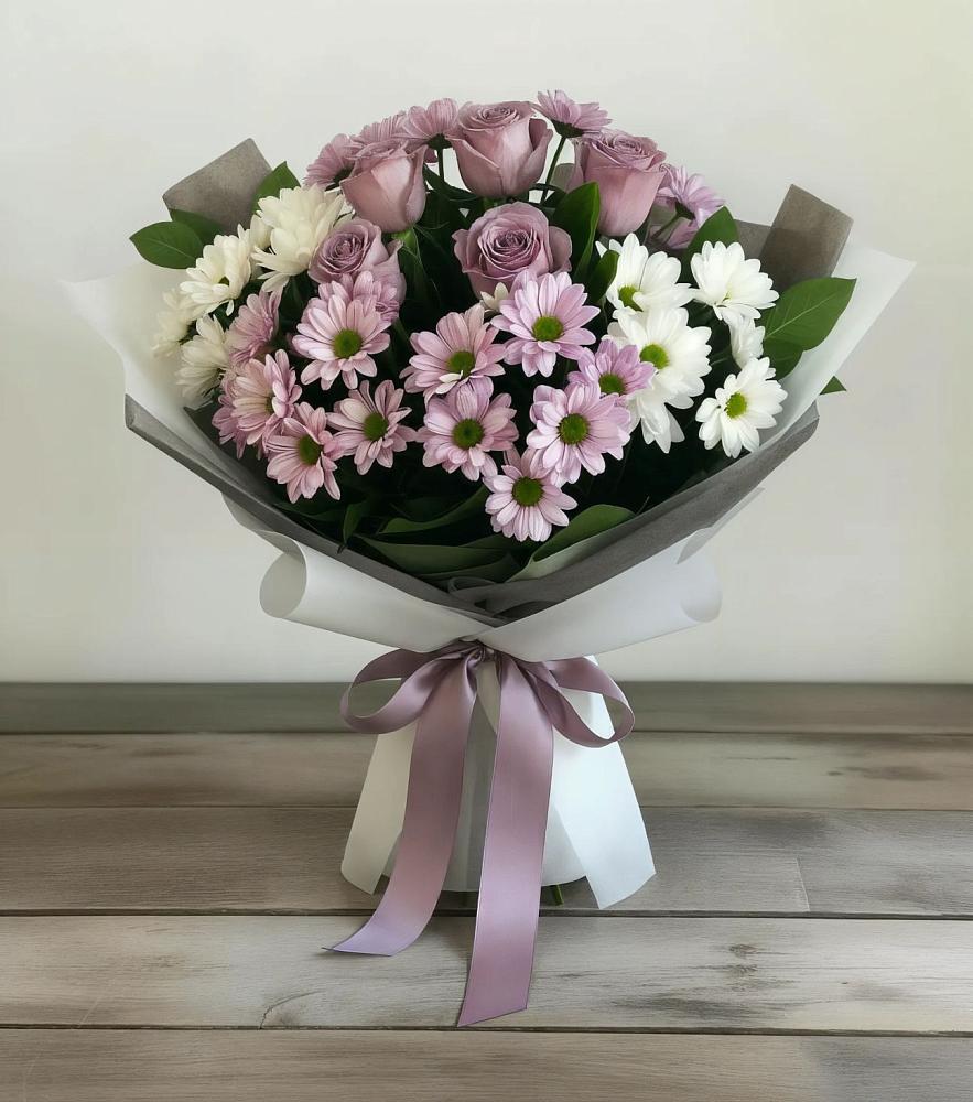 Букет цветов из: Хризантемы и Розы в Приморске Калининградской области