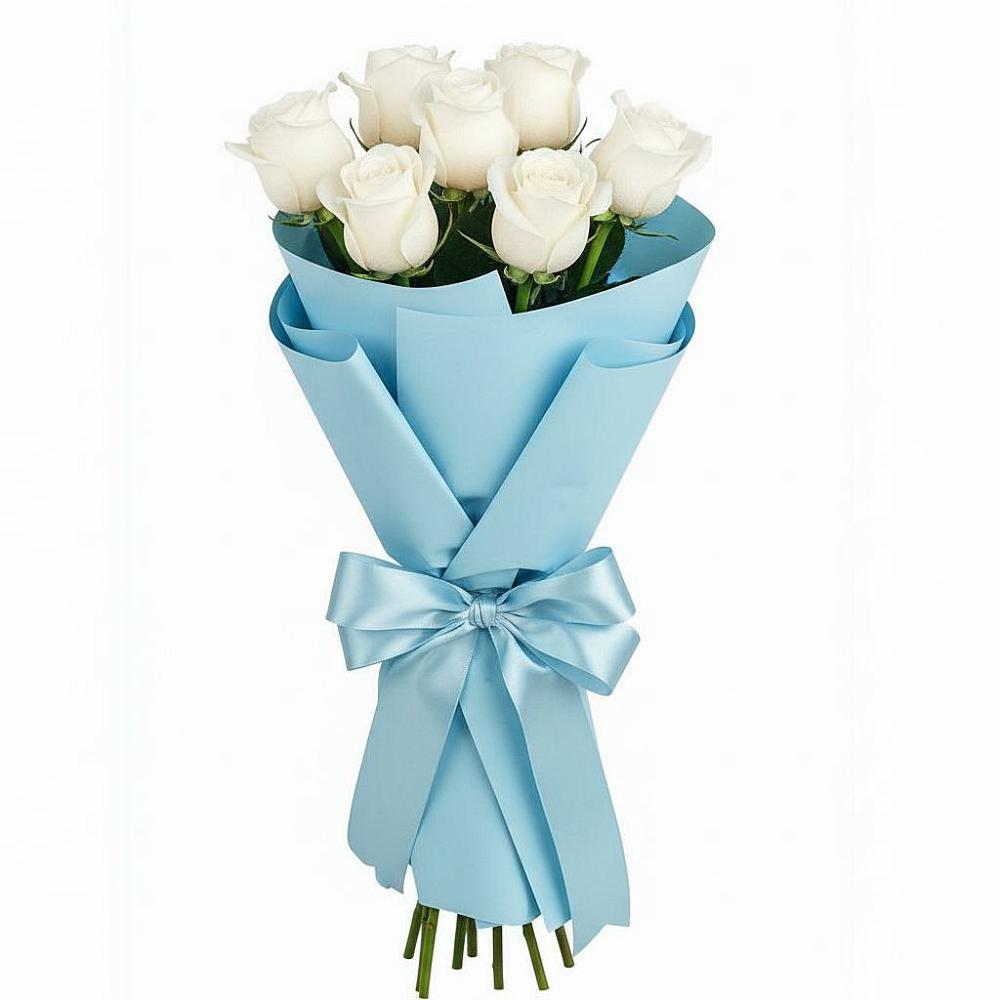 Букет 7 белых роз Проуд в Приморске Калининградской области