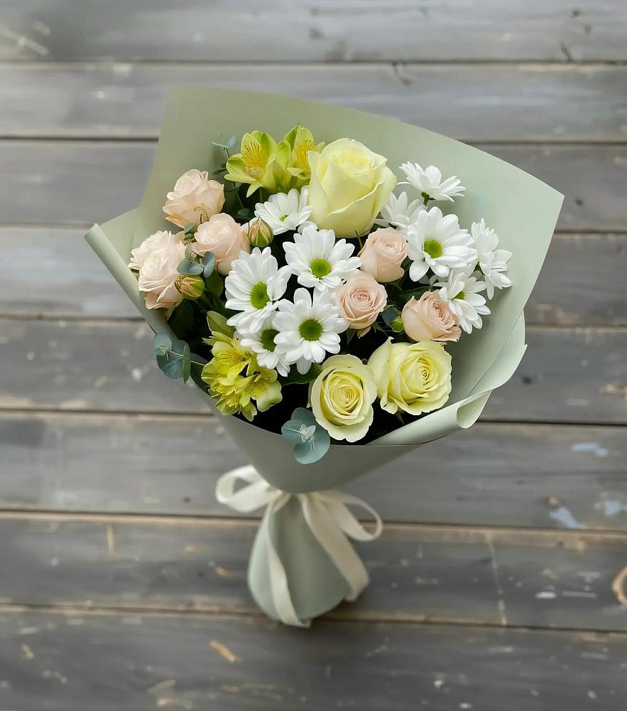 Букет цветов из: Альстромерии, Розы и Хризантемы в Приморске Калининградской области