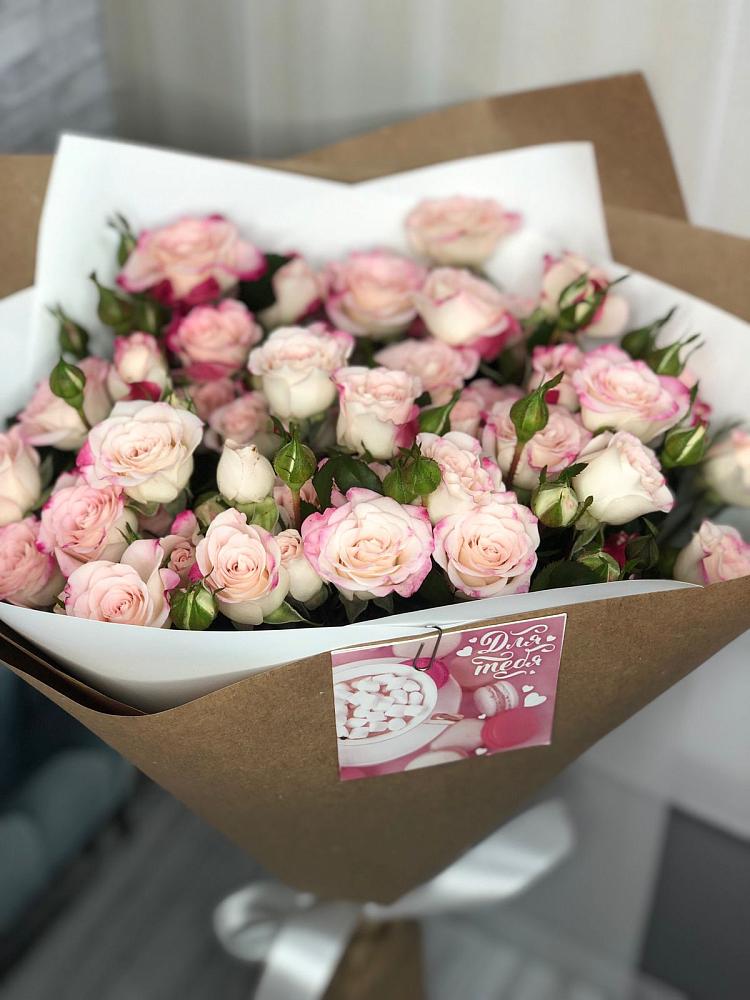 Букет цветов из: Розы в Приморске Калининградской области