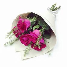 Букет цветов из:  Розы в Приморске Калининградской области