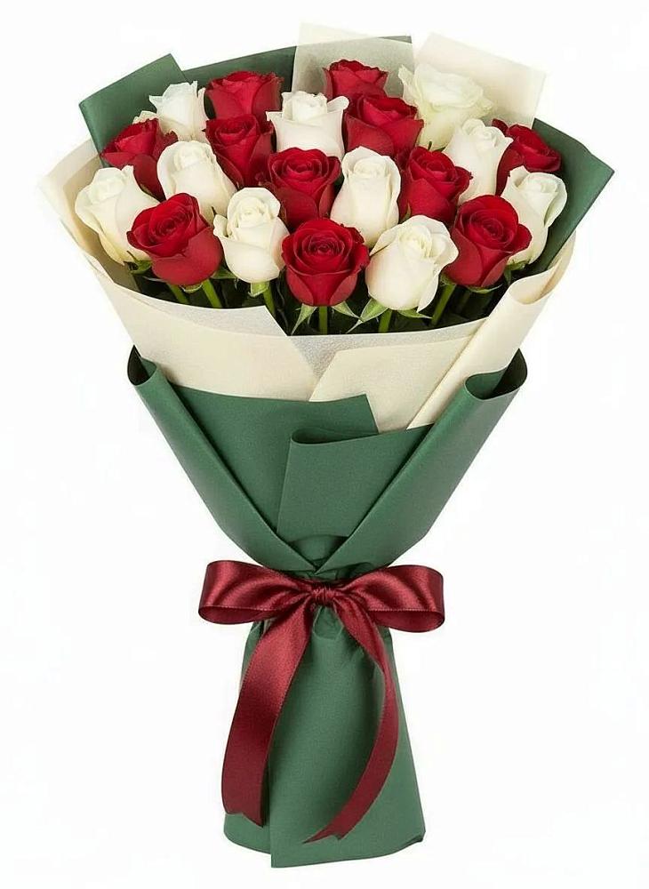 Букет Микс из красных и белых роз в Приморске Калининградской области