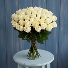 Букет 51 Белая роза Эдлесс Лав в Приморске Калининградской области