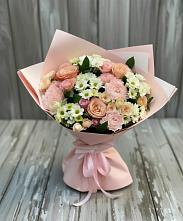 Букет цветов из:  Гвоздики, Розы и Хризантемы в Приморске Калининградской области