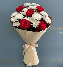 Букет цветов из:  Розы и Хризантемы в Приморске Калининградской области