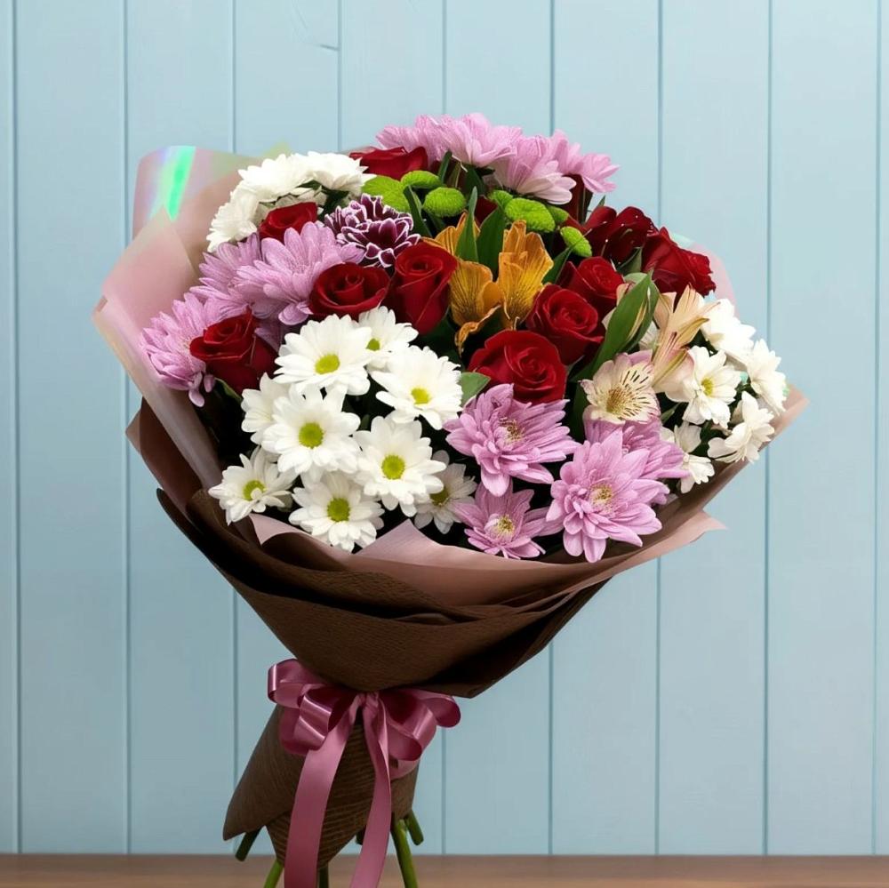 Букет цветов из: Розы, Хризантемы и Альстромерии в Приморске Калининградской области