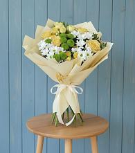 Букет цветов из:  Хризантемы и Розы в Приморске Калининградской области