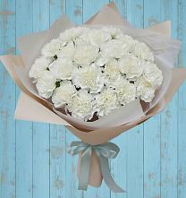 Букет цветов из:  Гвоздики в Приморске Калининградской области