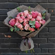 Букет цветов из:  Розы в Приморске Калининградской области